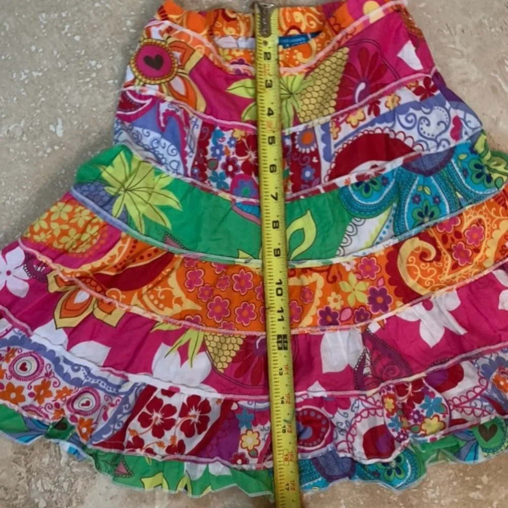 Girls floral skirt size 5yrs